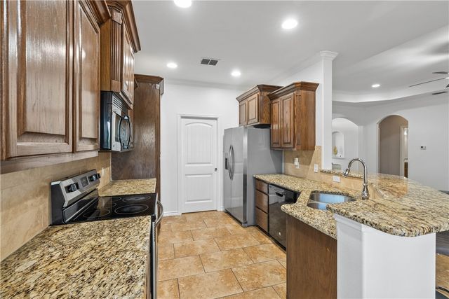 2214 Retta Dr, Corpus Christi, TX 78418