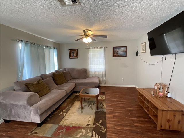 2515 Harris Street, Baytown, TX 77521