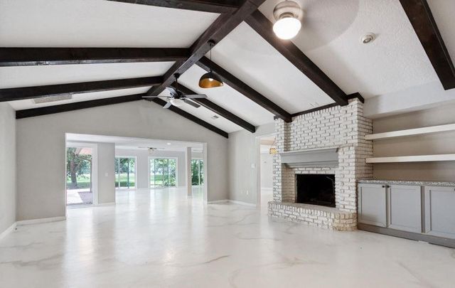 570 Roanoke Drive, Conroe, TX 77302