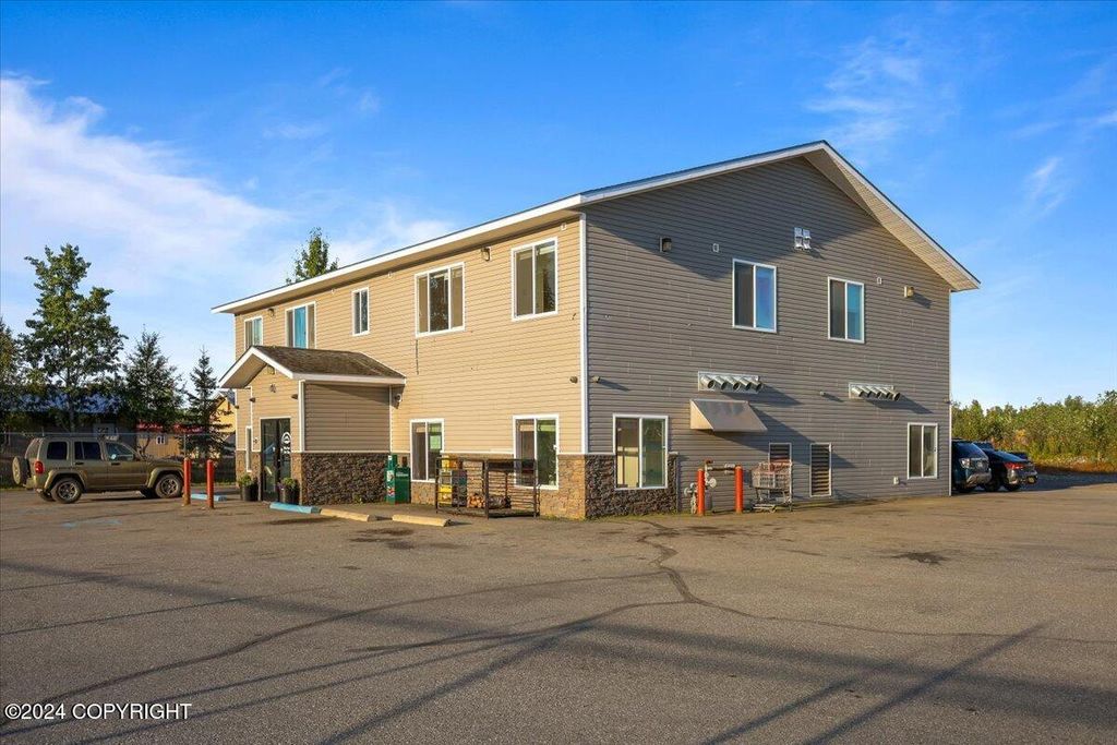 3462 S Big Lake Road, Big Lake, AK 99623