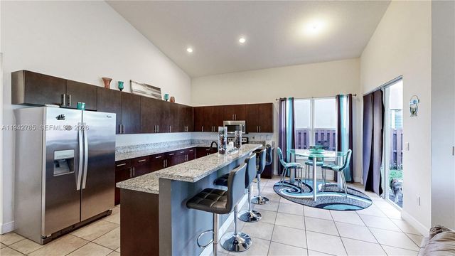 231 NE 33rd Ter, Homestead, FL 33033