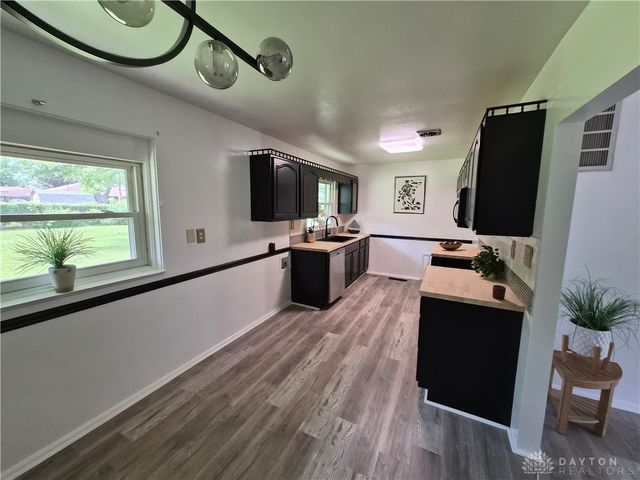 49 Brookhaven Drive, Trotwood, OH 45426