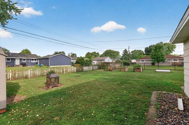 9363 Trenton Lane N, Maple Grove, MN 55369
