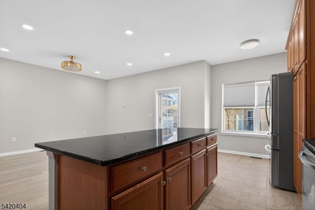 20 Andrews Way, Piscataway Twp., NJ 08854