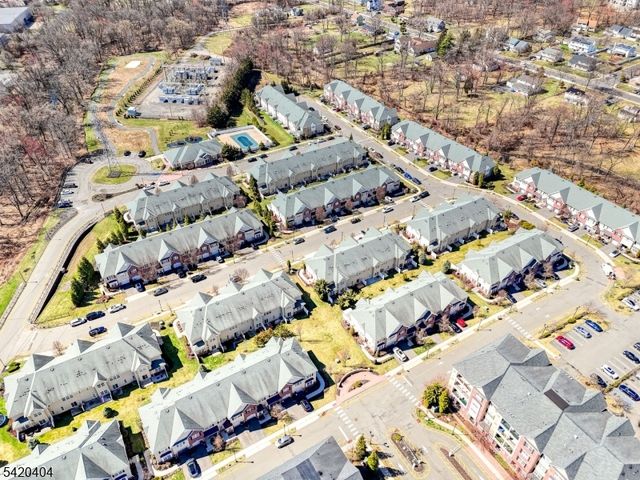 20 Andrews Way, Piscataway Twp., NJ 08854