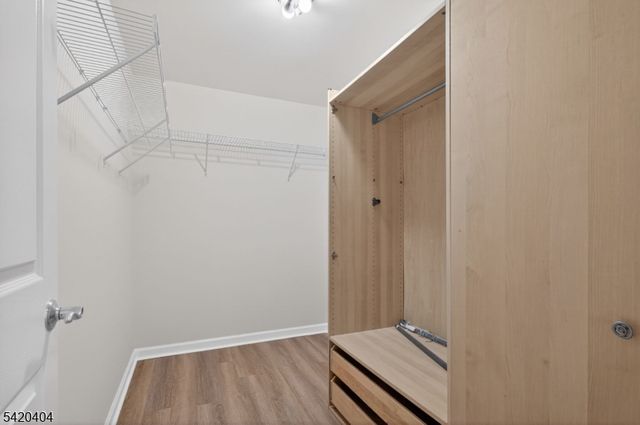 20 Andrews Way, Piscataway Twp., NJ 08854