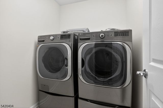 20 Andrews Way, Piscataway Twp., NJ 08854