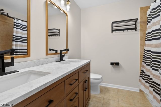 20 Andrews Way, Piscataway Twp., NJ 08854