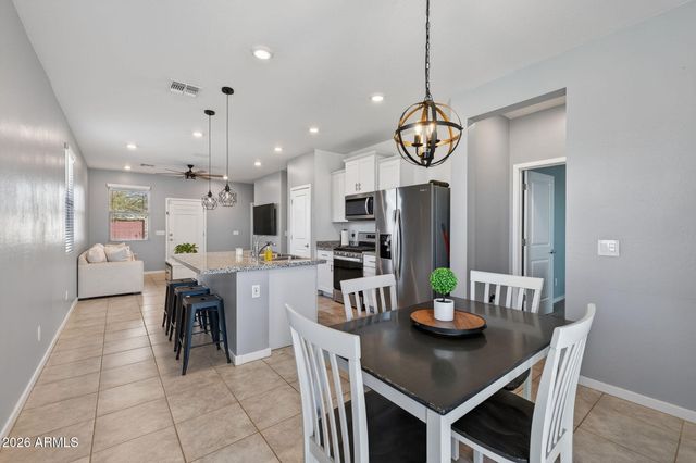 3581 E APPALOOSA Drive, San Tan Valley, AZ 85140