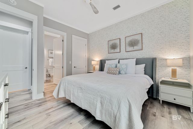 521 E 1st Avenue B, Gulf Shores, AL 36542