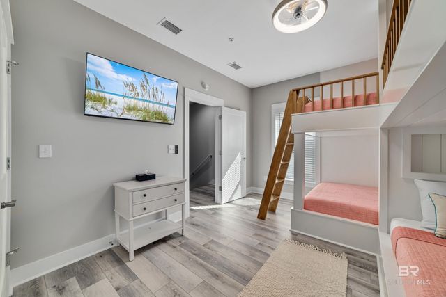 521 E 1st Avenue B, Gulf Shores, AL 36542