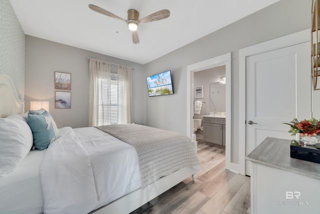 521 E 1st Avenue B, Gulf Shores, AL 36542