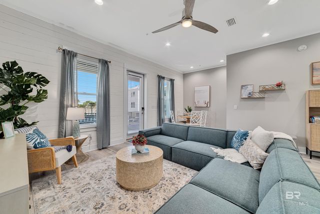 521 E 1st Avenue B, Gulf Shores, AL 36542
