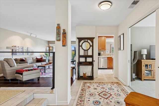 1 Oak Brook Club Drive A312, Oak Brook, IL 60523