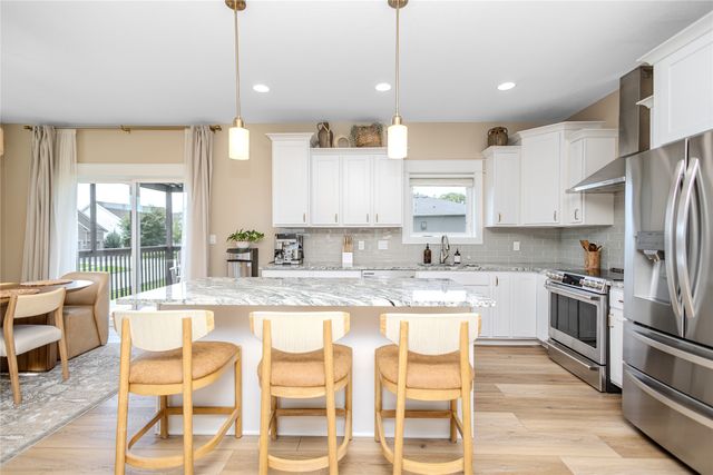 835 S Balsam Street, West Des Moines, IA 50266