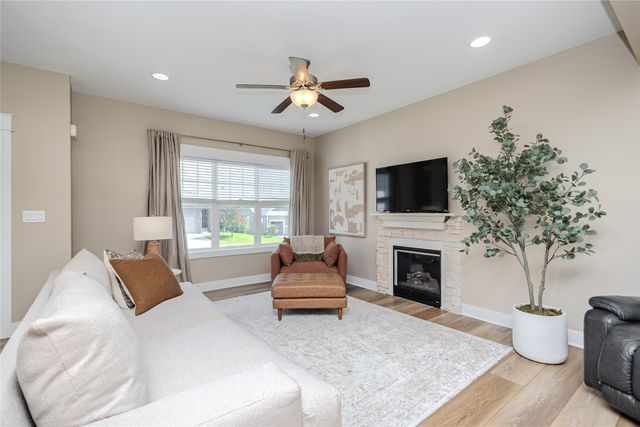 835 S Balsam Street, West Des Moines, IA 50266