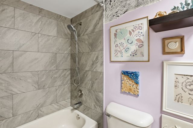 6856 Juneberry Court, Woodridge, IL 60517