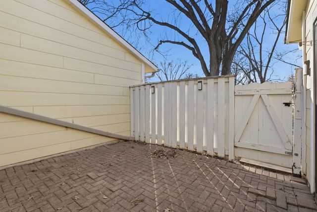 6856 Juneberry Court, Woodridge, IL 60517