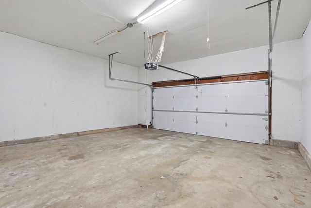 6856 Juneberry Court, Woodridge, IL 60517