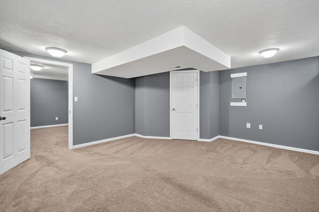 354 NW Georgetown Boulevard, Ankeny, IA 50023