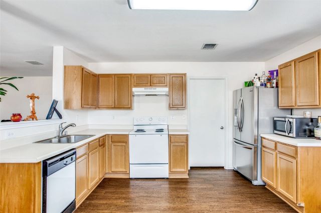 5005 Village Stone Court, Fort Worth, TX 76179