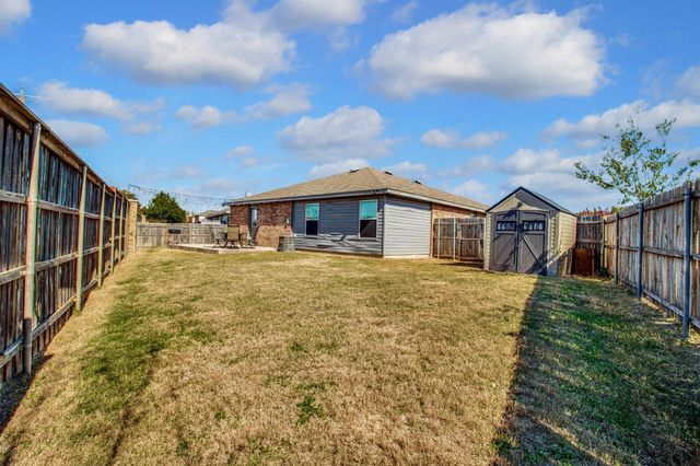 5005 Village Stone Court, Fort Worth, TX 76179