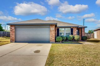 5005 Village Stone Court, Fort Worth, TX 76179