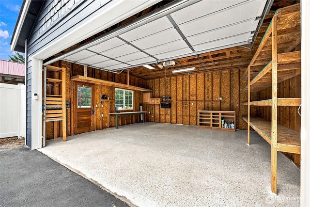 2803 9th Street SW, Puyallup, WA 98373