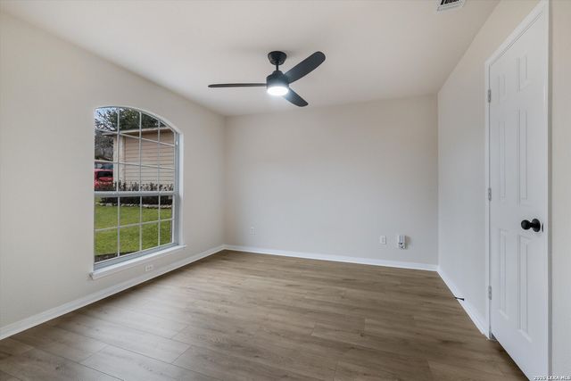 5390 Chestnut View, San Antonio, TX 78247