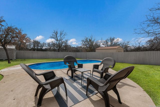 5390 Chestnut View, San Antonio, TX 78247