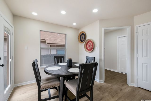 5390 Chestnut View, San Antonio, TX 78247