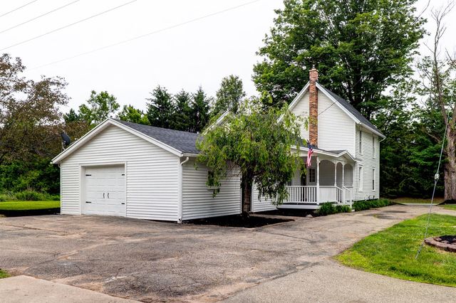 373 E D Avenue, Kalamazoo, MI 49009