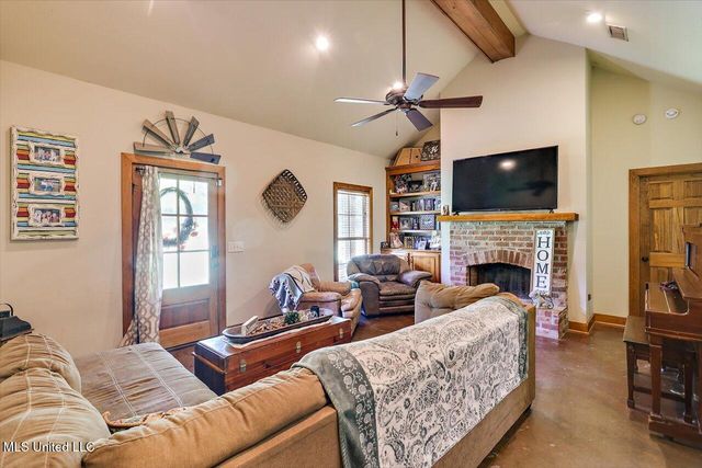 115 Ginns Way, Florence, MS 39073