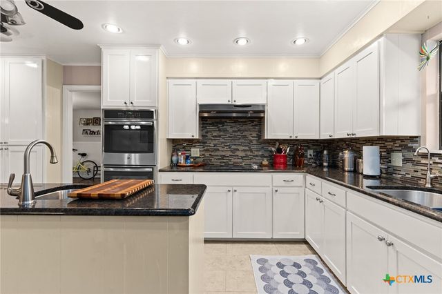 112 Skipcha Trail, Lampasas, TX 76550