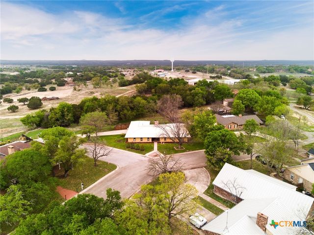 112 Skipcha Trail, Lampasas, TX 76550