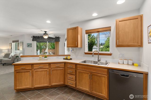 16606 SE 260th Street, Covington, WA 98042