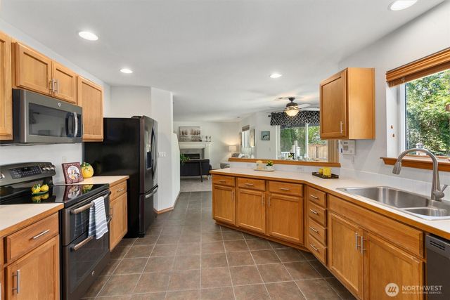 16606 SE 260th Street, Covington, WA 98042