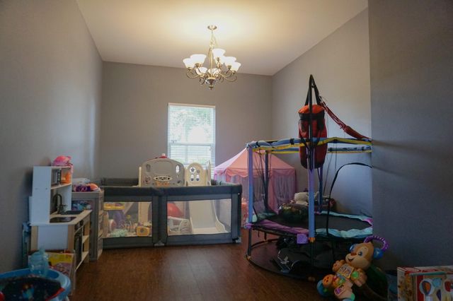 212 Ladue Avenue, Crestview, FL 32539