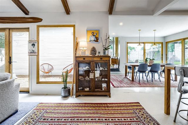 1809 Sylvan DR, Austin, TX 78741