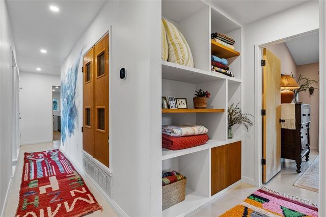 1809 Sylvan DR, Austin, TX 78741