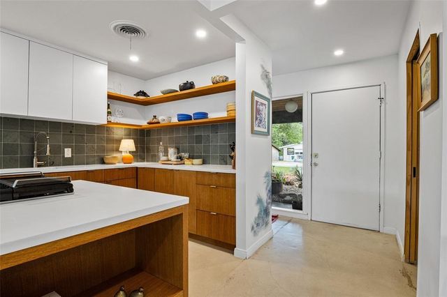 1809 Sylvan DR, Austin, TX 78741