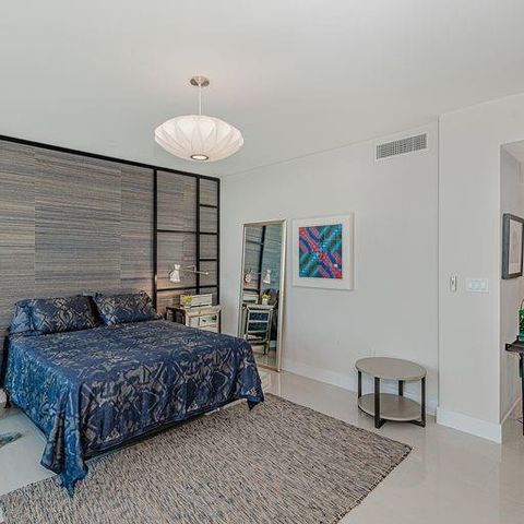 1180 N Federal Highway 1103, Fort Lauderdale, FL 33304