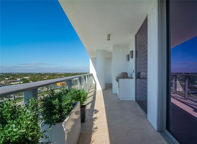 1180 N Federal Highway 1103, Fort Lauderdale, FL 33304