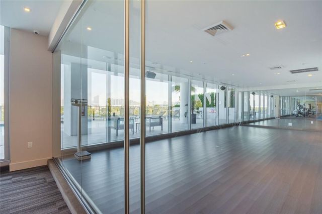 1180 N Federal Highway 1103, Fort Lauderdale, FL 33304