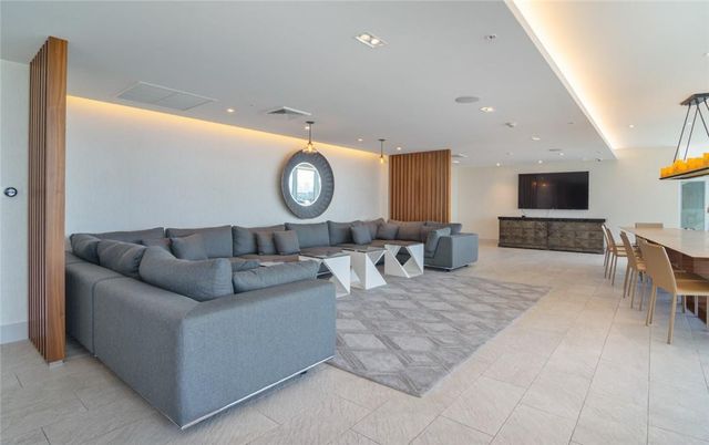 1180 N Federal Highway 1103, Fort Lauderdale, FL 33304