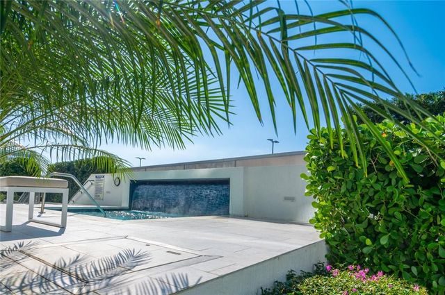 1180 N Federal Highway 1103, Fort Lauderdale, FL 33304