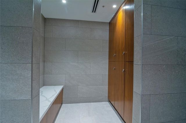 1180 N Federal Highway 1103, Fort Lauderdale, FL 33304