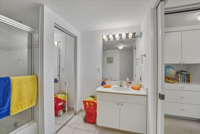 2105 Lavers Circle 212, Delray Beach, FL 33444