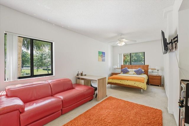 2105 Lavers Circle 212, Delray Beach, FL 33444