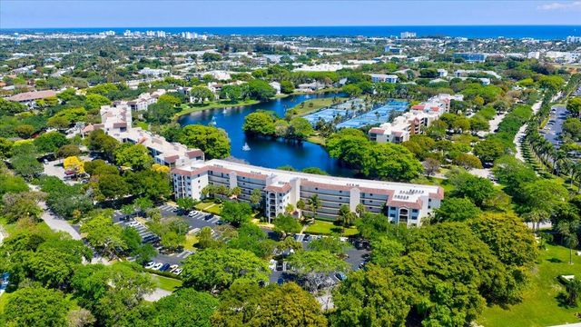 2105 Lavers Circle 212, Delray Beach, FL 33444